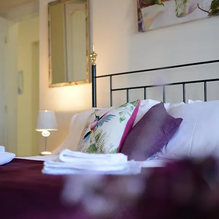 Apartamento Superb Penthouse With Balcony, Lift, Parking, Views