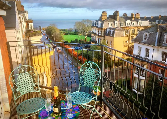 Superb Penthouse With Balcony, Lift, Parking, Views Daire