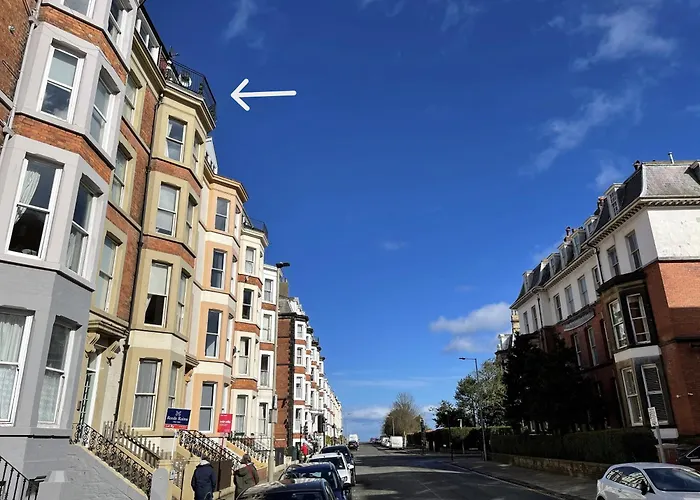 Superb Penthouse With Balcony, Lift, Parking, Views Apartamento *