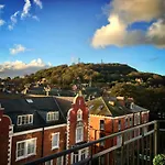 Superb Penthouse With Balcony, Lift, Parking, Views *